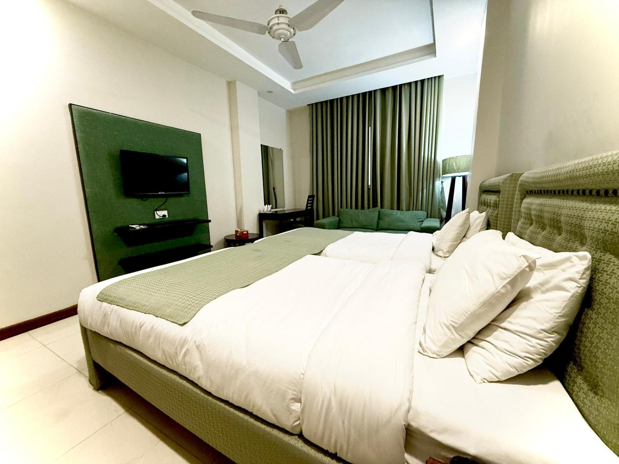 Atlas Hotel اسلام اباد المظهر الخارجي الصورة